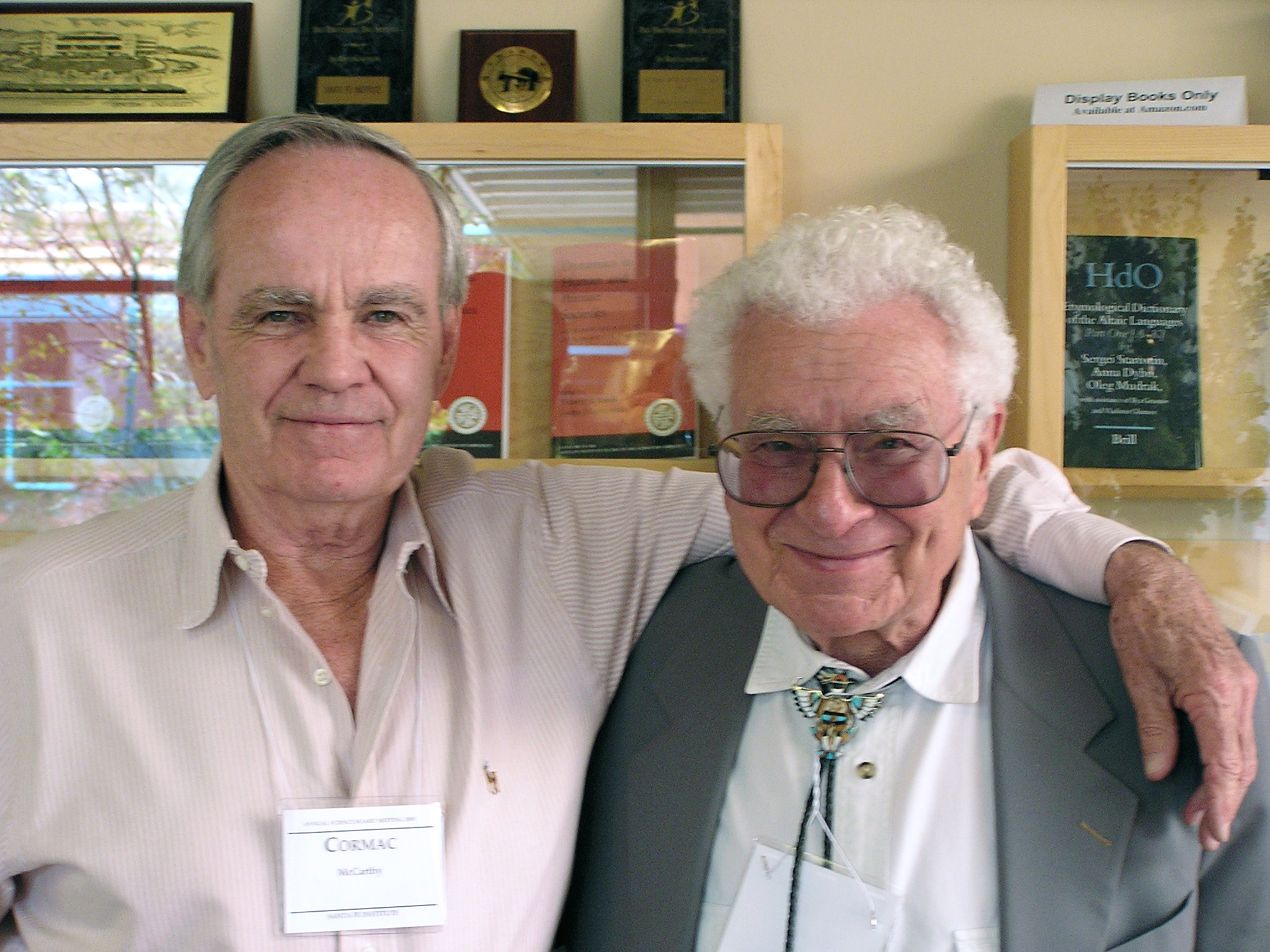 Cormac McCarthy and Murray Gell-Mann at SFI in August 2007 (Photo: SFI)